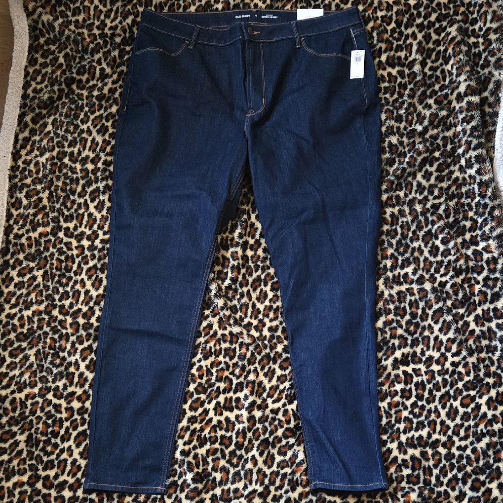 Old Navy Women's Skinny Jeans in Dark Blue Wash